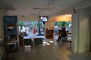 Frogshollow Backpackers