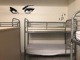 Frogshollow Backpackers