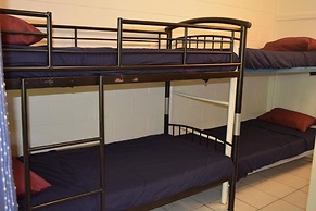 Frogshollow Backpackers