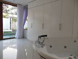 HK Villa Bali