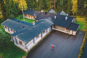 Santa's Hotel Aurora & Igloos