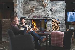 Santa's Hotel Aurora & Igloos