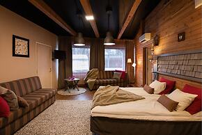 Santa's Hotel Aurora & Igloos