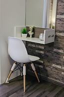 Vienghomnuan Suite Chiang Mai at D.Vieng Condo