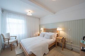 Lion and Pheasant Hotel