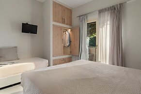 Lemonia Accommodations