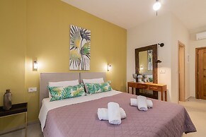 Lemonia Accommodations