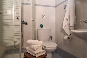 Lemonia Accommodations