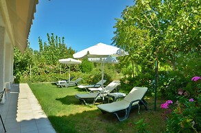 Lemonia Accommodations