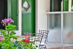 Lemonia Accommodations