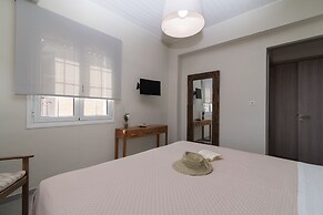 Lemonia Accommodations