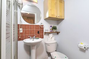 Apartment & Studio