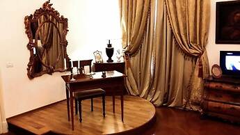 Grand Boutique Hotel