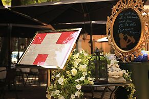 Grand Boutique Hotel