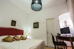 Grand Boutique Hotel