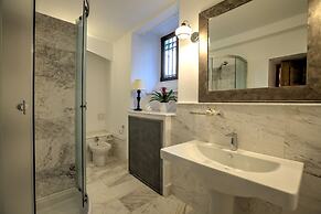 Grand Boutique Hotel