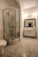 Grand Boutique Hotel