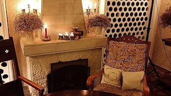 Grand Boutique Hotel