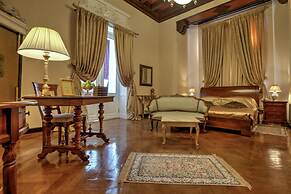 Grand Boutique Hotel