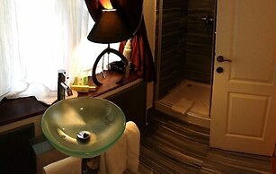 Grand Boutique Hotel