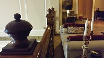 Grand Boutique Hotel