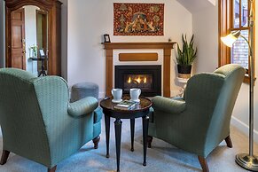 Arch Cape Inn and Retreat - Cannon Beach