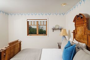 Arch Cape Inn and Retreat - Cannon Beach