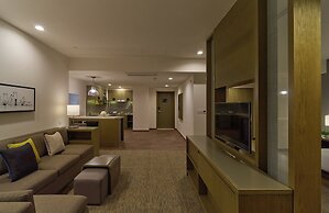 Hyatt House Shenzhen Airport