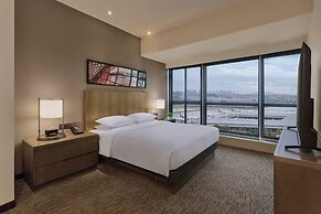 Hyatt House Shenzhen Airport