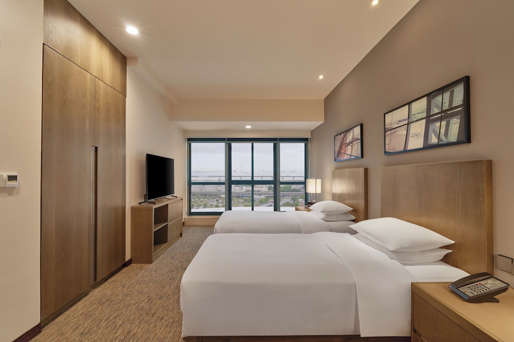 Hyatt House Shenzhen Airport