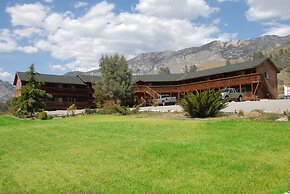 Corral Creek Lodge