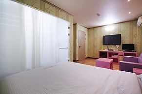 Apple House Mini Hotel