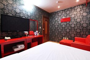 Apple House Mini Hotel