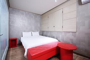 Apple House Mini Hotel