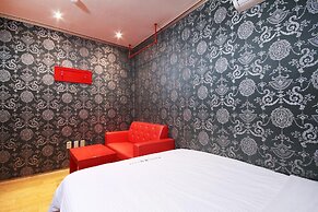 Apple House Mini Hotel