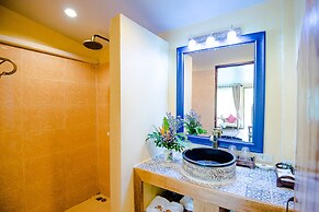 E-outfitting Pai Resort