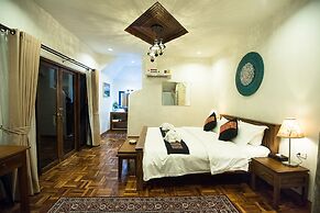 E-outfitting Pai Resort