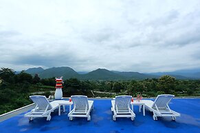 E-outfitting Pai Resort