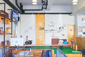 The Style Capsule Guesthouse - Hostel