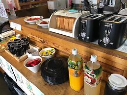 The Style Capsule Guesthouse - Hostel