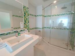 View Talay 6 Condominium by Honey