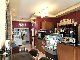 View Talay 6 Condominium by Honey