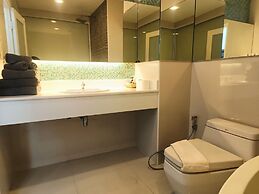 View Talay 6 Condominium by Honey