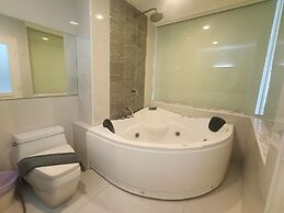 View Talay 6 Condominium by Honey