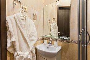 LeoHotels On Rizhskiy