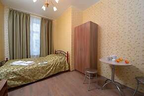 LeoHotels On Rizhskiy