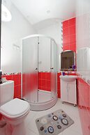 LeoHotels On Rizhskiy