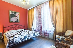 LeoHotels On Rizhskiy