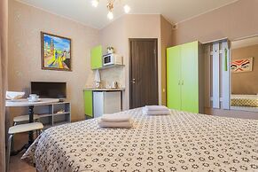 LeoHotels On Rizhskiy