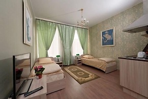 LeoHotels On Rizhskiy